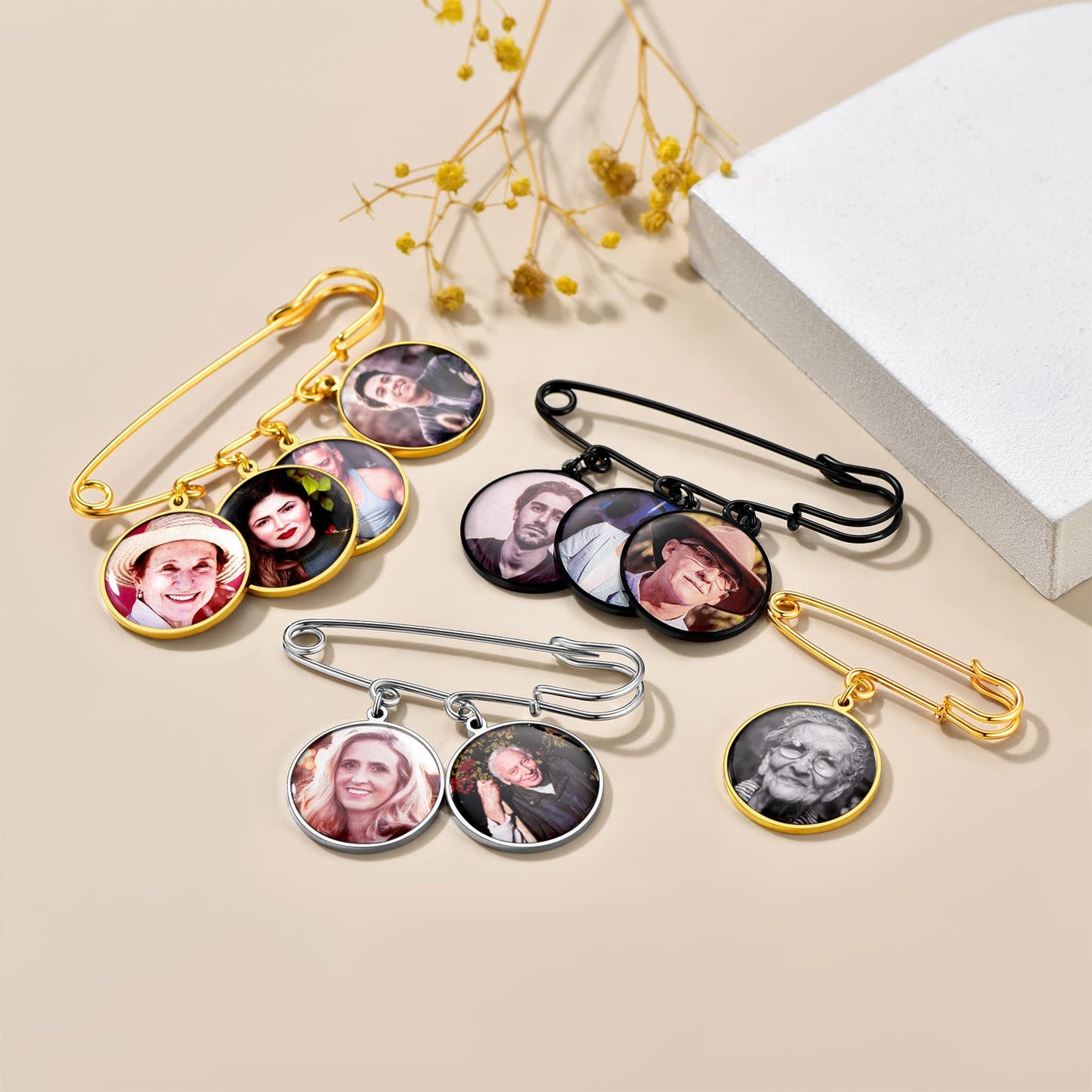 Custom4U Memory Charms for Wedding Bouquet Customized with 3 Pictures Custom Photo Brooch Pins Funeral Boutonniere Round Shaped Charm Memorial Jewelry