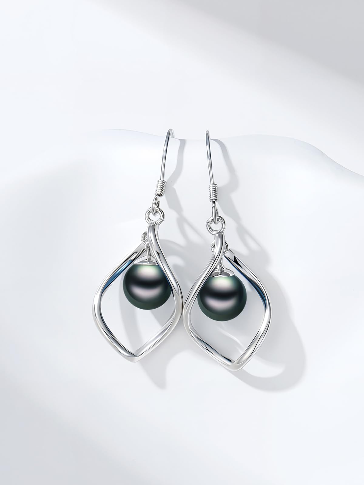 KANNSOAR Tahitian Black Pearl AAAA 18K White Gold Plated Sterling Silver Trendy Dangle Drop Earrings for Women Wife Mom Girlfriend Her Jewelry Gift for Anniversary Birthday Christmas