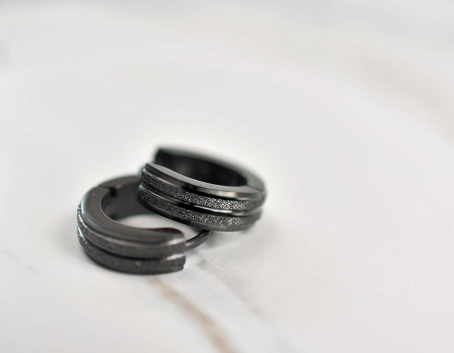 Stainless Steel Hoop Earrings For Men's Women's,Silver/Gold/Black/Blue Hypoallergenic Round Huggie Earrings,Fashion Punk Earrings Piercing Jewelry,Simple Stylish Loop Earring,Gift for Him Her Birthday