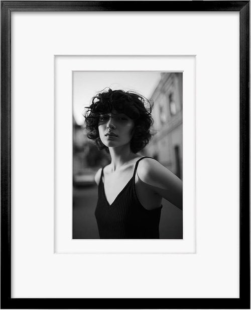 Egofine 8x10 Aluminum Picture Frame - Versatile Display for 4x6, 5x7, or 8x10 Photos | Black Finish