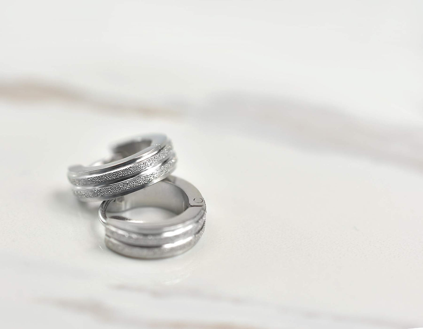 Stainless Steel Hoop Earrings For Men's Women's,Silver/Gold/Black/Blue Hypoallergenic Round Huggie Earrings,Fashion Punk Earrings Piercing Jewelry,Simple Stylish Loop Earring,Gift for Him Her Birthday