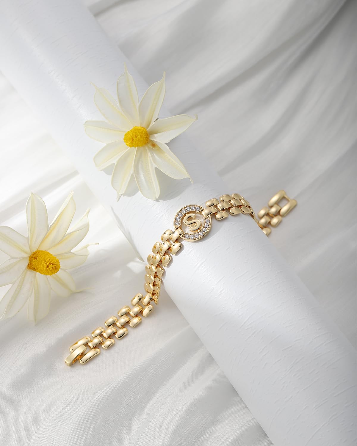 WEDDINEN Initial Bracelet,14K Gold Plated Letter Bracelets for Women, Thick Bangle Wrist Gold Alphabet Bracelet for Women, Christmas Gifts for Women Jewelry Initial F Charm Chain
