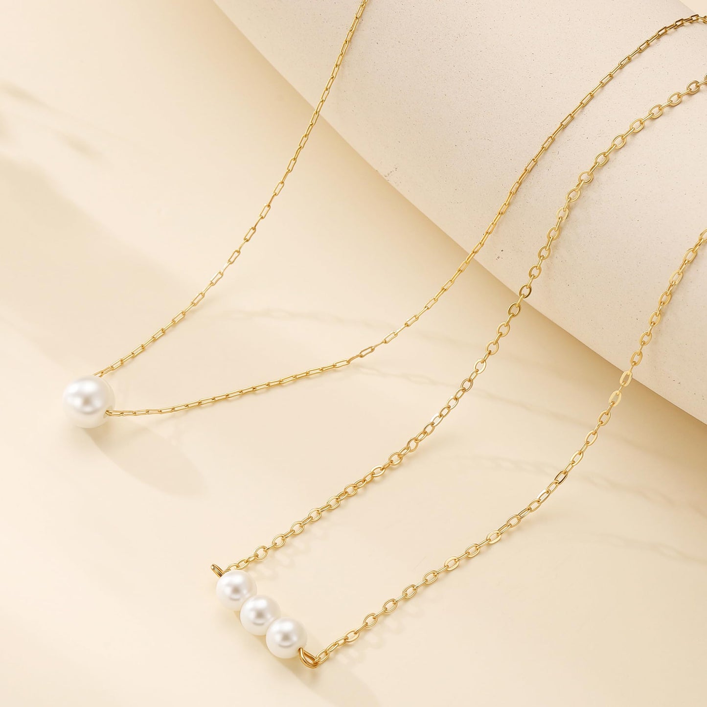 Fimhut Daisy Pearl Necklace-18K Gold Plated Pearl Choker Simple White Pearl Necklace Fashion Accessory Gold Jewelry for Women Trendy Wedding Birthday Jewelry