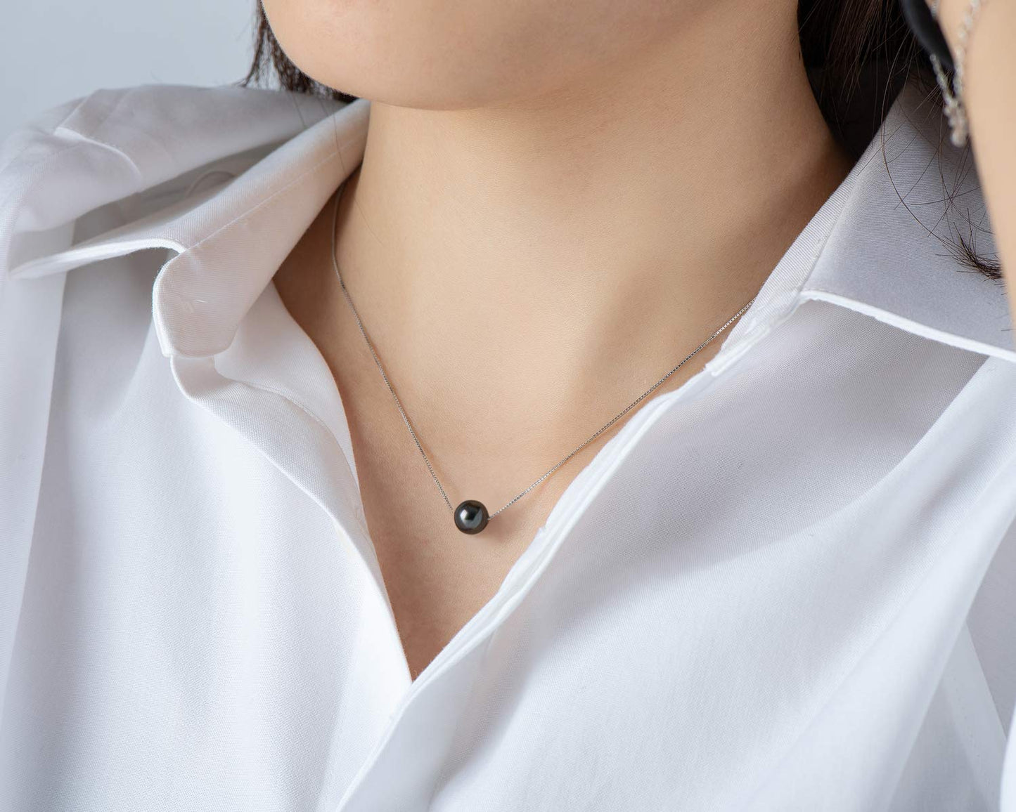 DENGGUANG Genuine Tahitian Black Pearl Necklace for Women, Sterling Silver 9-10mm Real Pearl Pendant Necklace, Anniversary Birthday Mothers Day Jewelry Gift for Mom Women