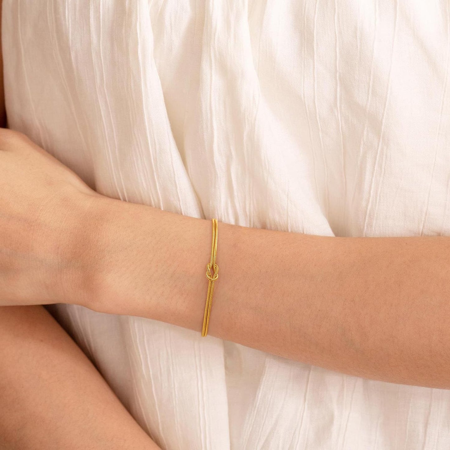 GRCLD Matching Bracelets for Couples Love Knot Bracelet Pinky Promise Soulmate Relationship Friendship Bracelets Forever Infinity Jewelry Gifts for Women Teen Her Him (SOUL-G+S)