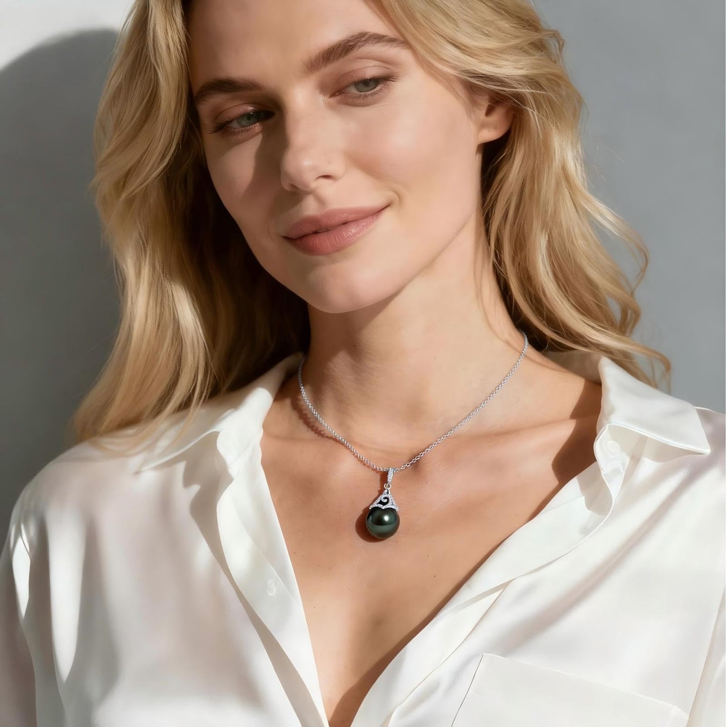 Genuine Tahitian Black Pearl Necklace - Christmas Gift for Wife Mom Daughter Sister Women, Jewelry Gifts for Wedding Anniversary Birthday, 11-12mm Seawater Pearl Sterling Silver Moissanite Pendant