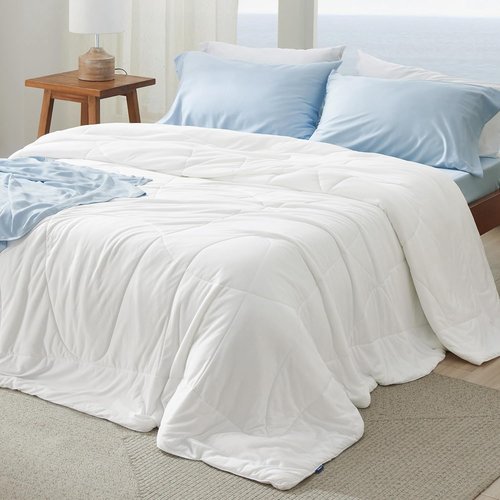 Bedsure Cooling Comforter - King Size GentleSoft Moisture-Wicking Blanket for Hot Sleepers | Breathable Dual-Sided Duvet, White 102x90 Inches