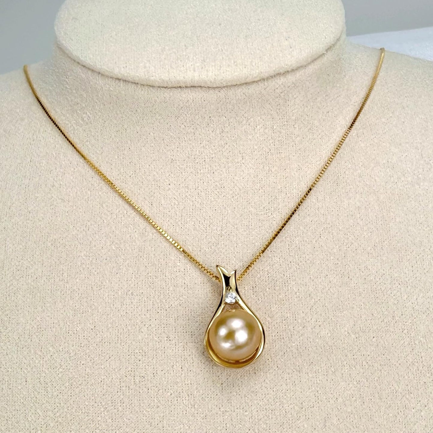 YAMI Akoya Golden Pearl Necklace 10-11mm Saltwater Cultured Pearl Jewelry with 925 Sterling Silver Adjustable Chain for Women, Mom, Wife, Luxury Gift for Birthday, Mother's Day, Anniversary