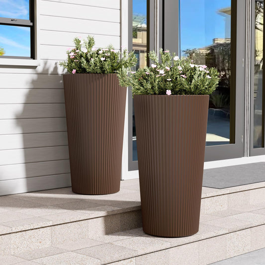 FONTOI 23.6" Tall Planter for Outdoor Plants Set of 2 Large Outdoor Plastic Striped Flower Pots, Front Porch Furniture, Garden Pots, Decorative Planters for Indoor/Outdoor, Patio, Balcony, Brown