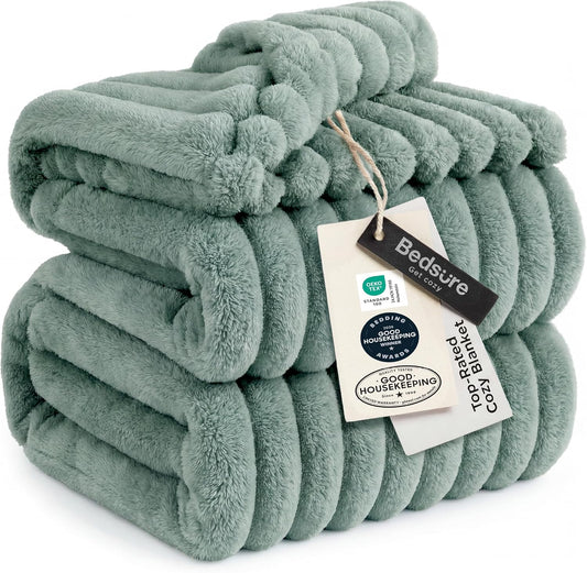 Bedsure GentleSoft Queen Size Blanket - Cozy Sage Green Fleece Throw, 90x90 Inches for Ultimate Comfort