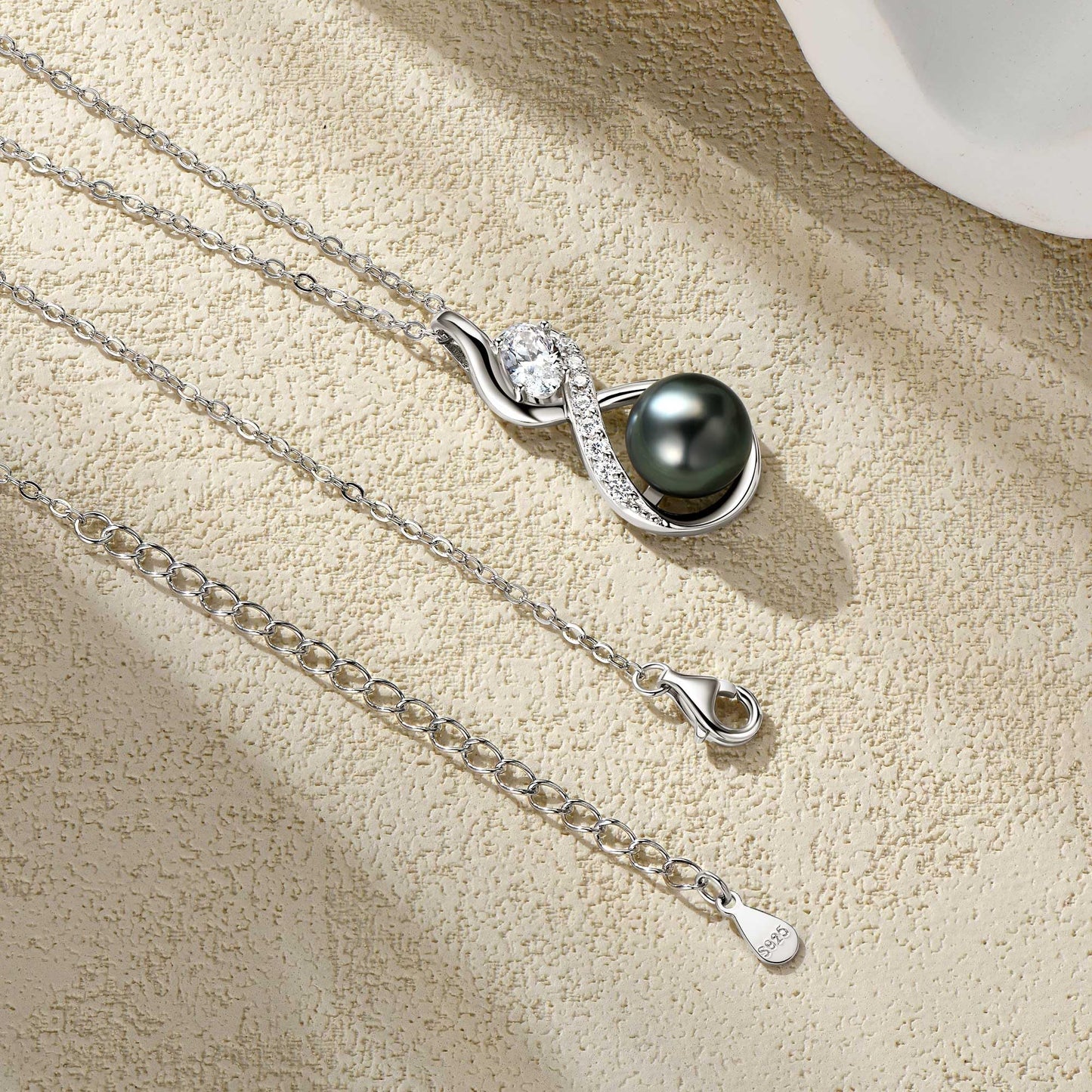 Tahitian Black Pearl Necklaces for Women, 925 Sterling Silver Pearl Pendant Necklace with Cubic Zircon, Birthday Anniversary Jewelry Gifts for Wife Mom